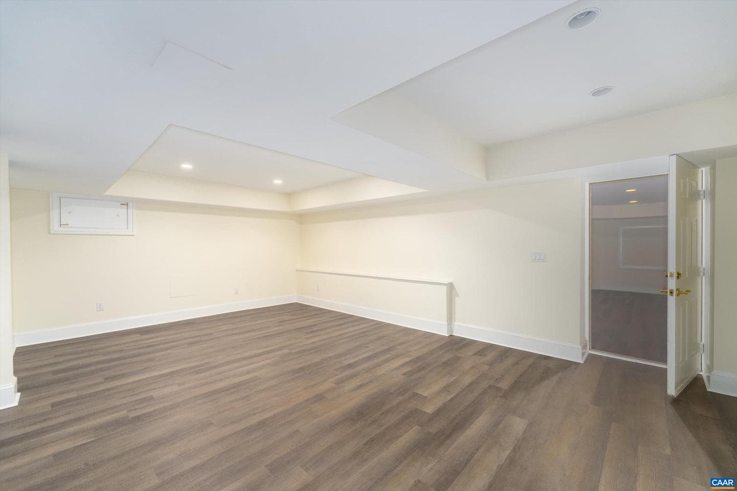 546 Three Pond Ln photo 59