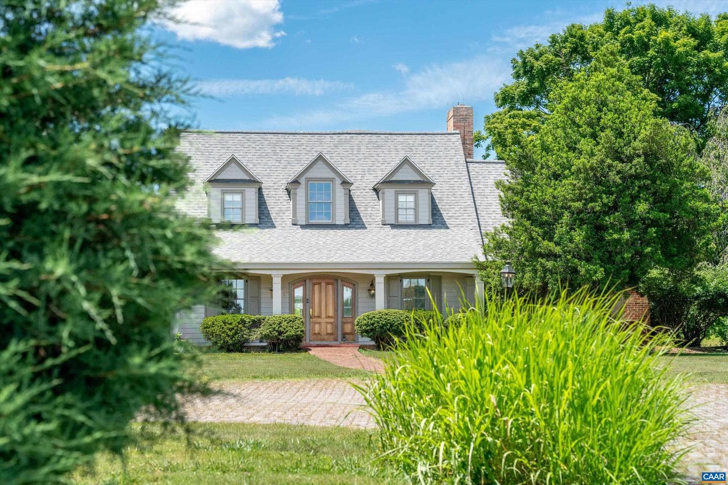 546 Three Pond Ln photo 7