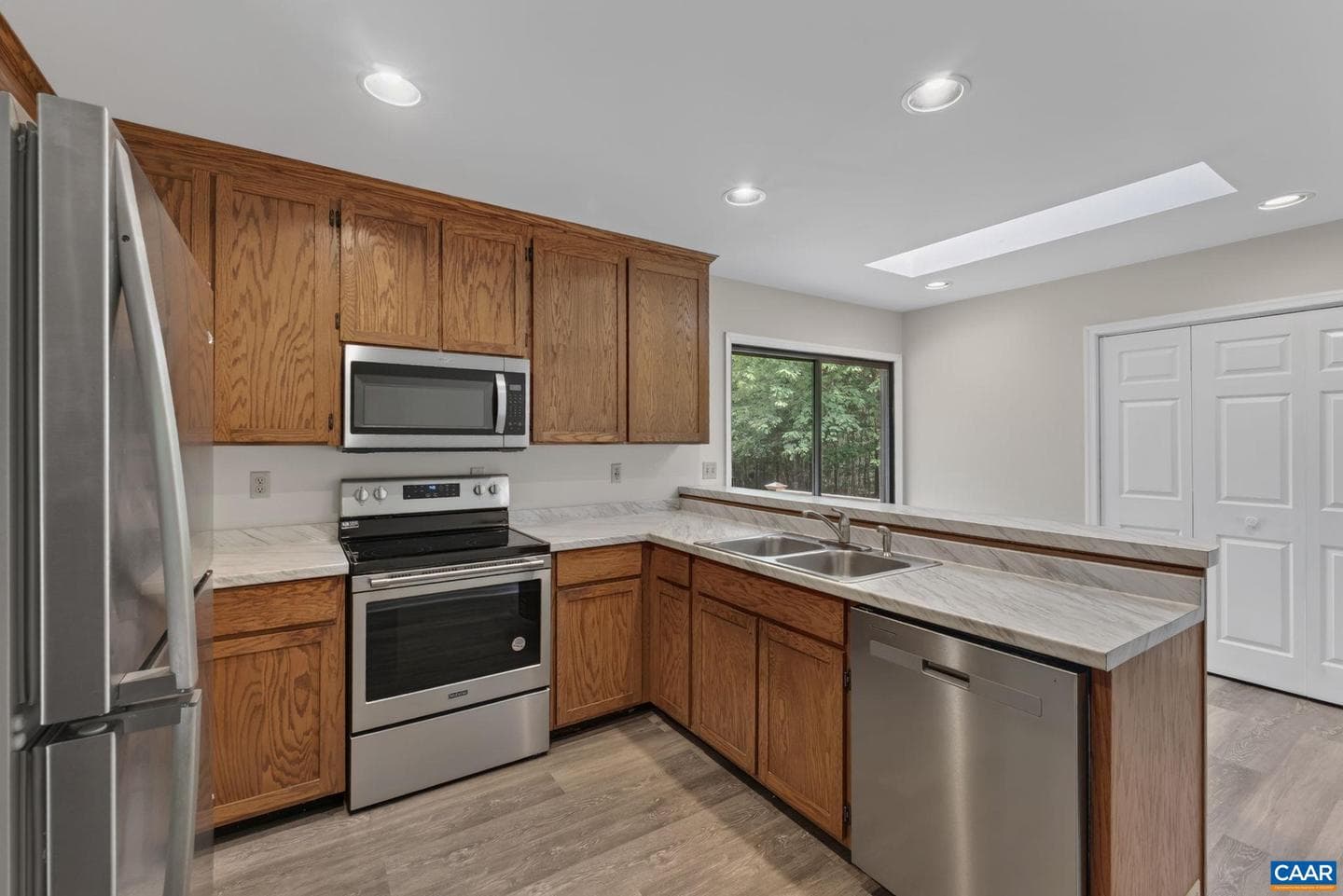 7124 Albevanna Spring Rd photo 13