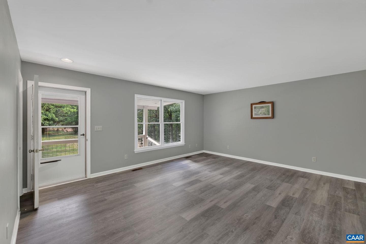 7124 Albevanna Spring Rd photo 9