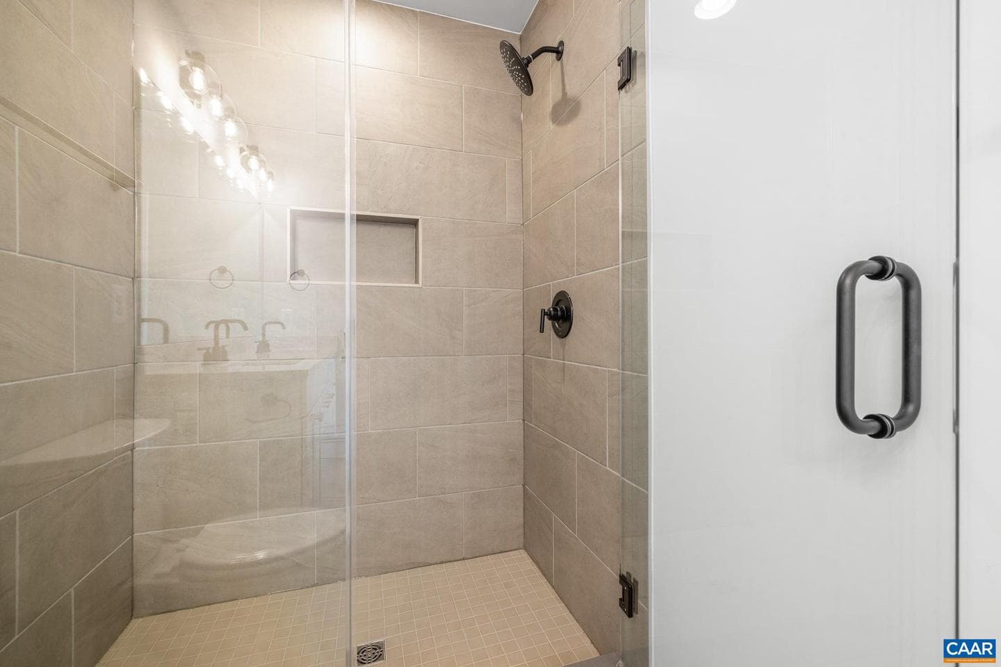 19 Larkin Ave photo 25