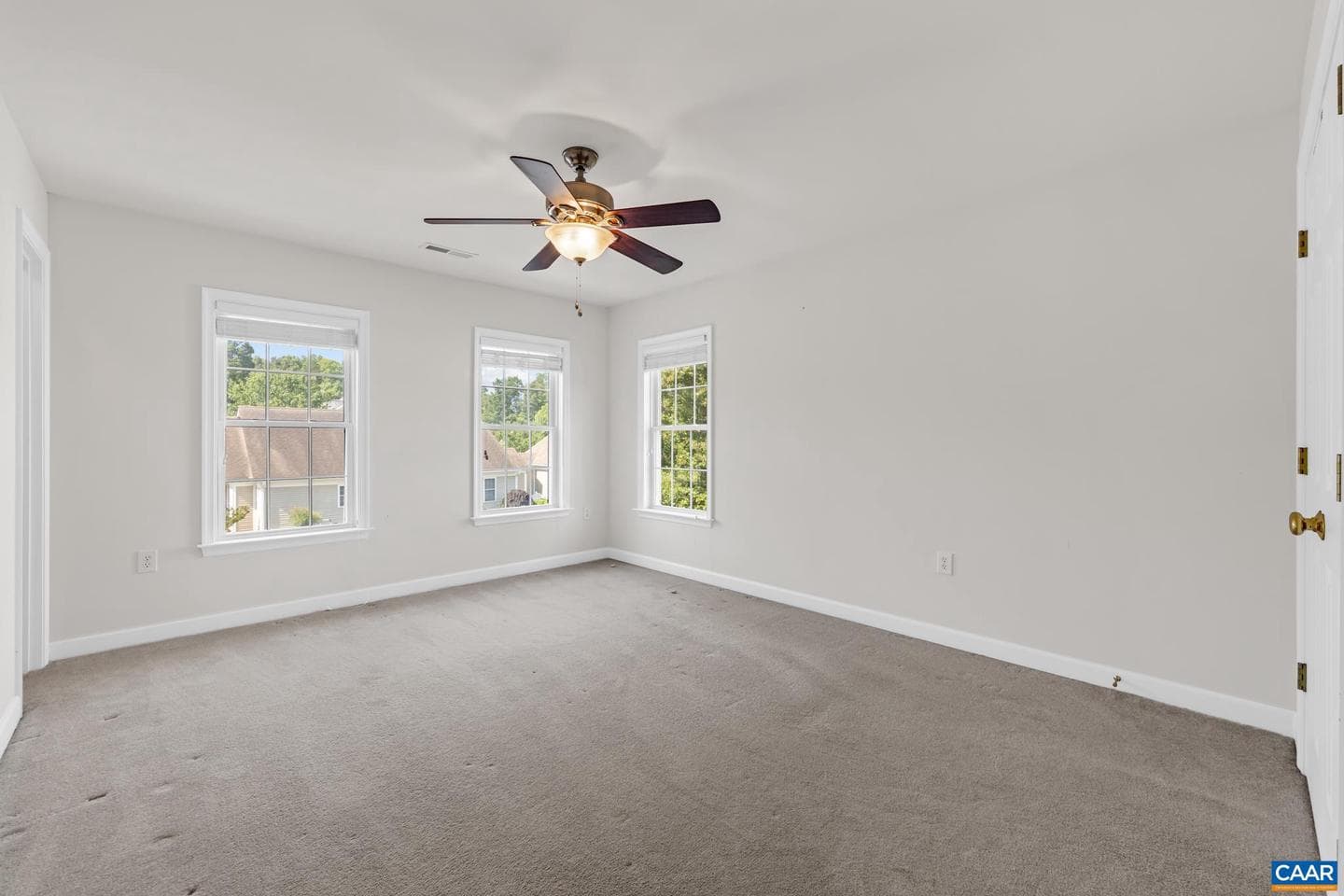 64 Saint Andrews St photo 21