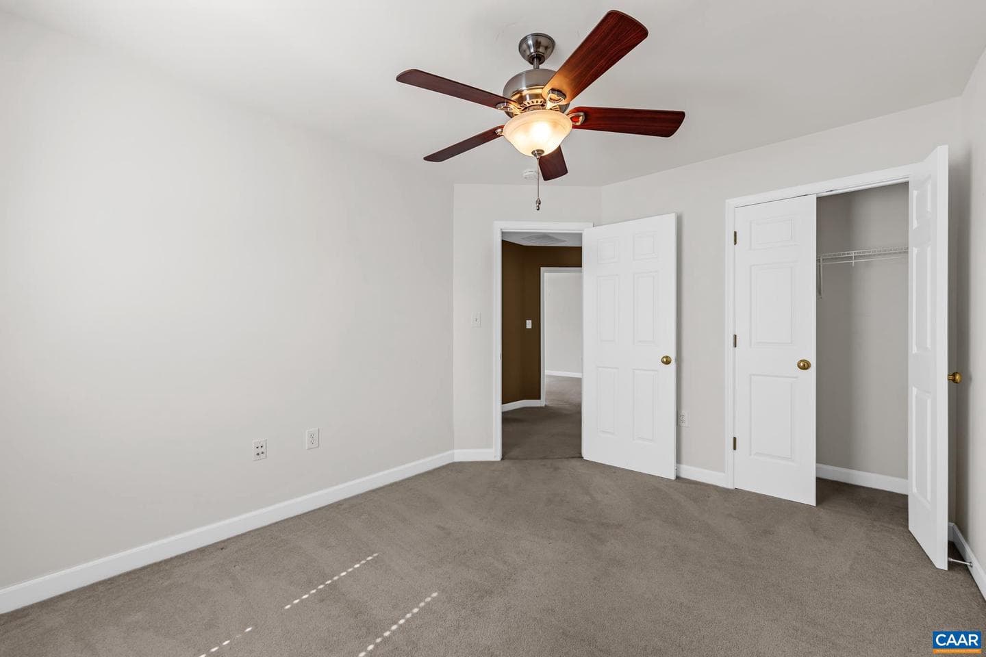 64 Saint Andrews St photo 27