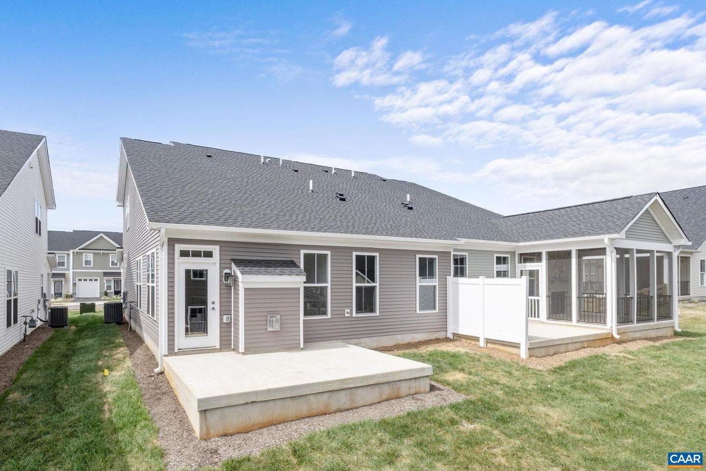 142 Sunbird Ln photo 37