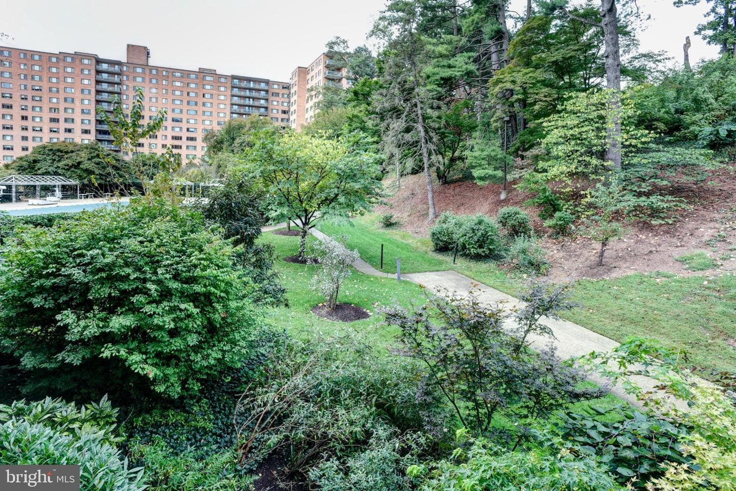 4201 Cathedral Avenue NW #201e photo 35