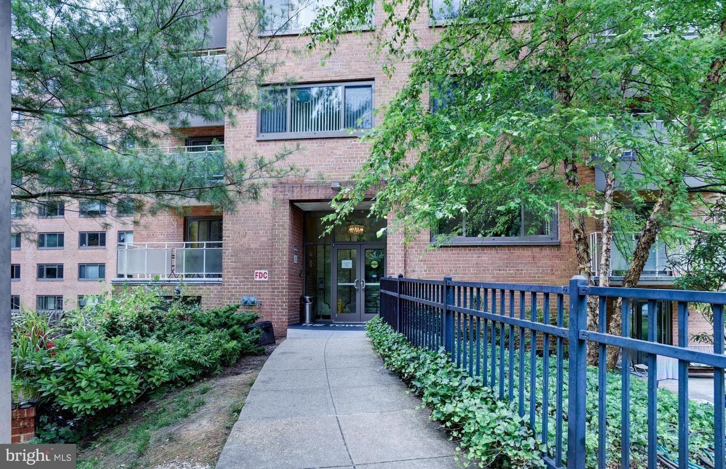 4201 Cathedral Avenue NW #201e photo 45