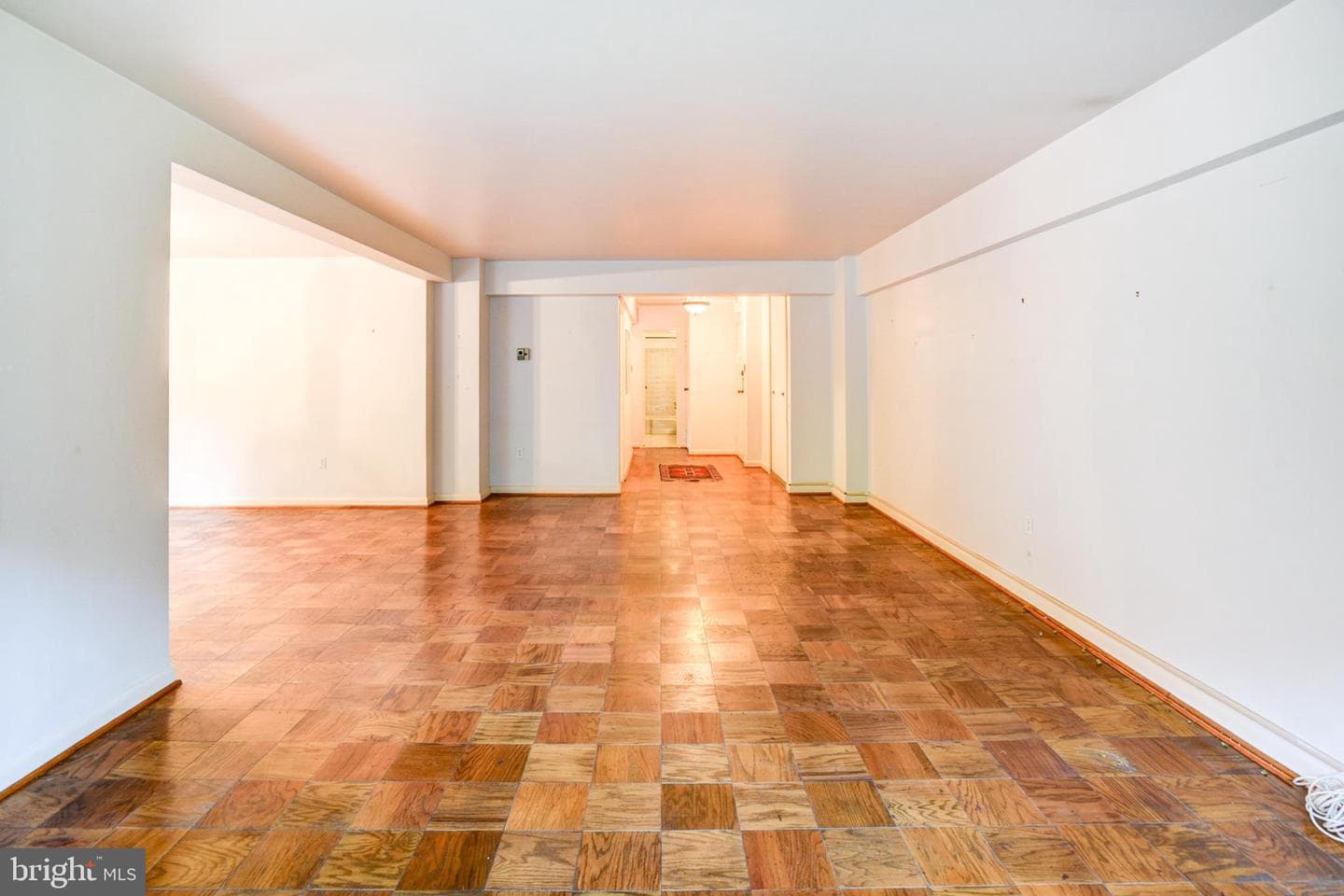 4201 Cathedral Avenue NW #201e photo 5