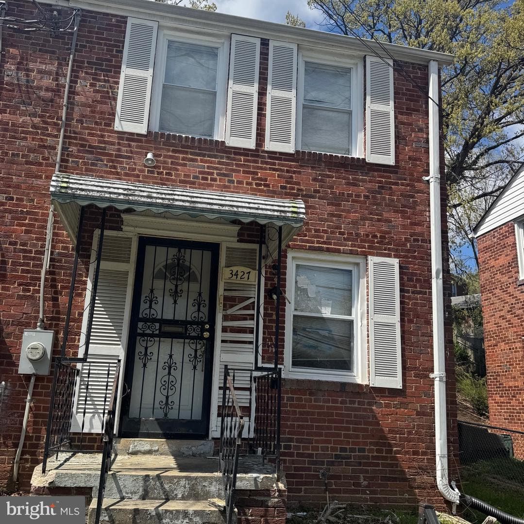 3427 25th Street SE