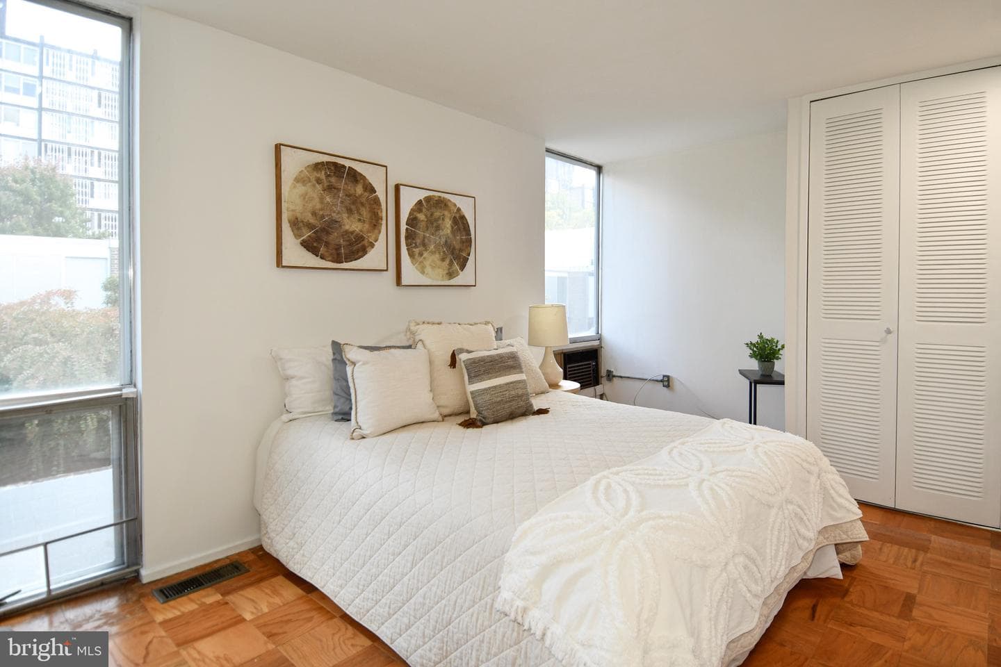 354 N Street SW #354 photo 24