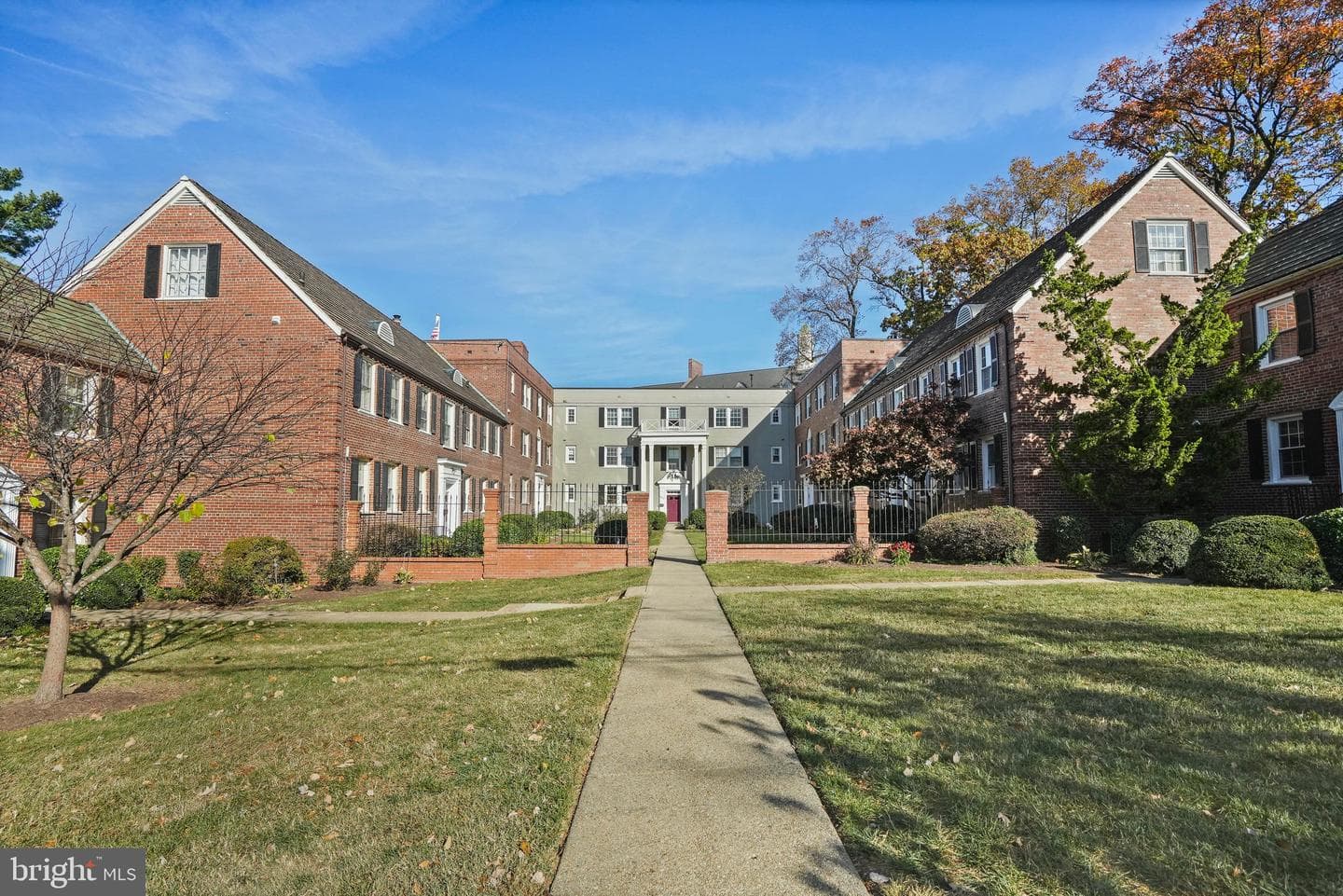 3814 V Street SE #201 photo 3