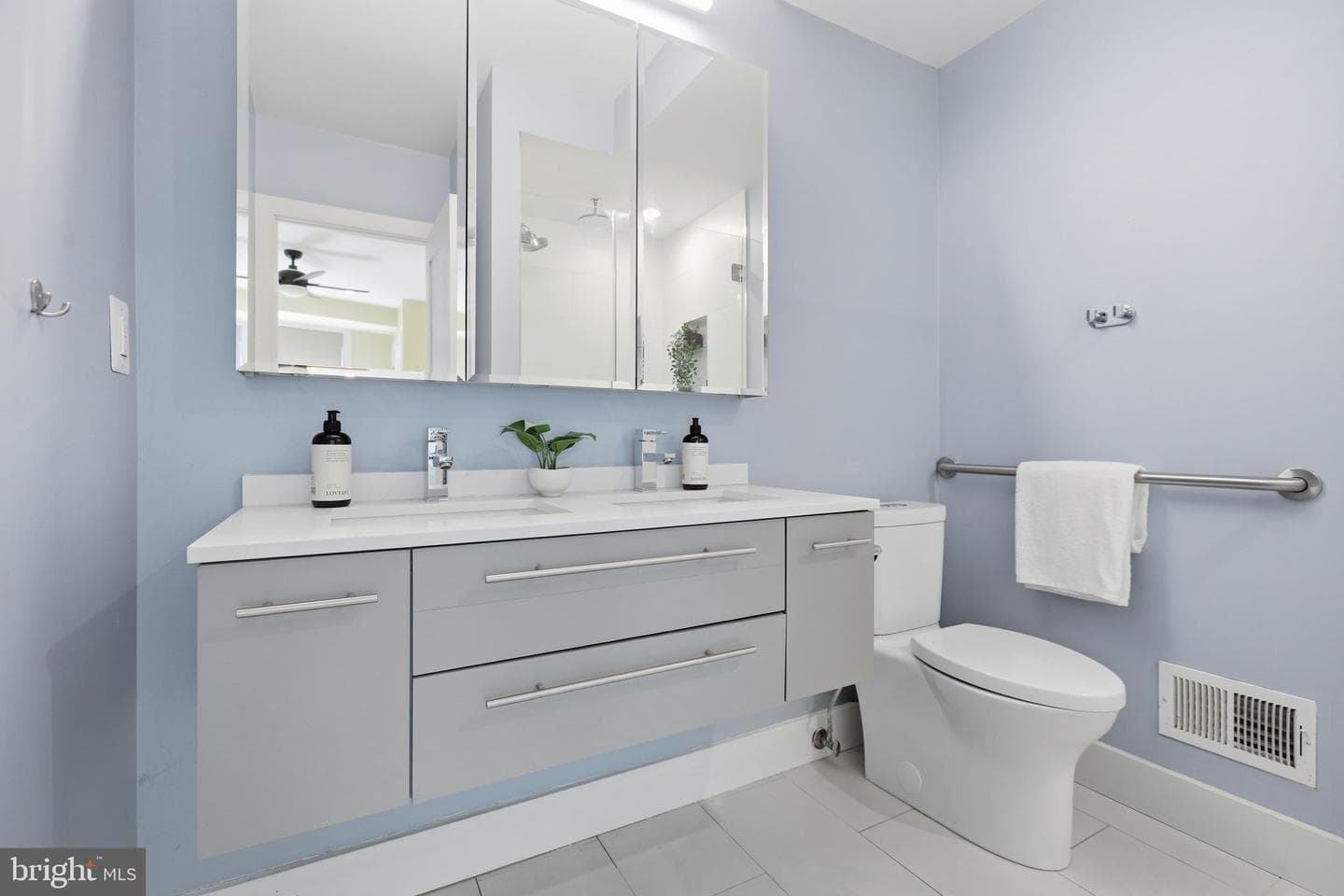 1301 Potomac Avenue SE #2 photo 18