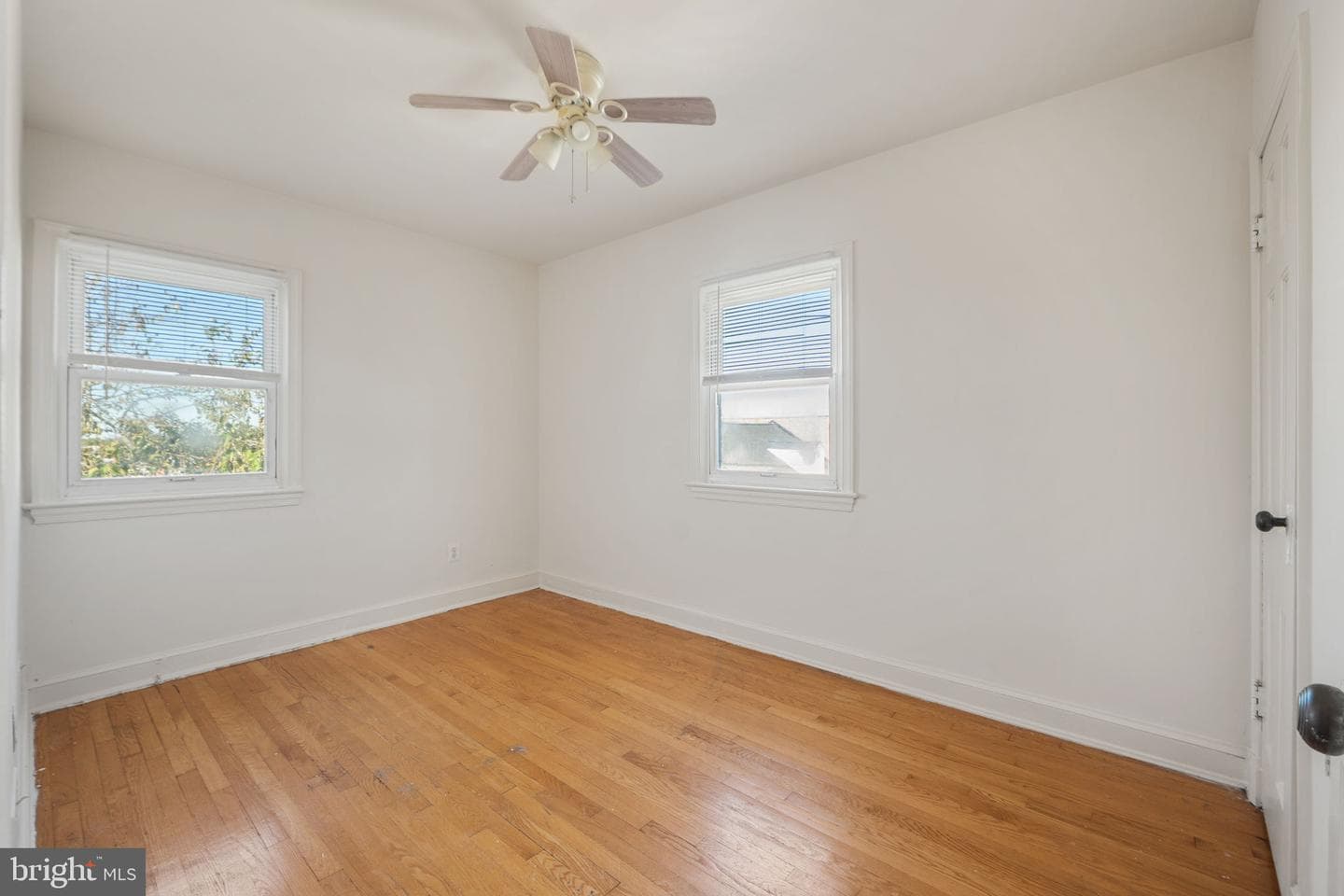 46 Burns Street NE photo 28