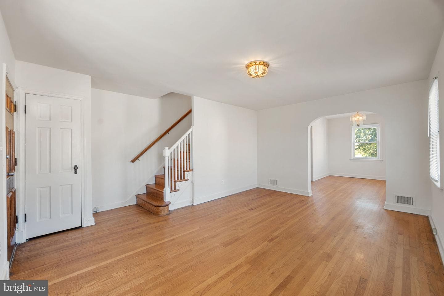 46 Burns Street NE photo 5