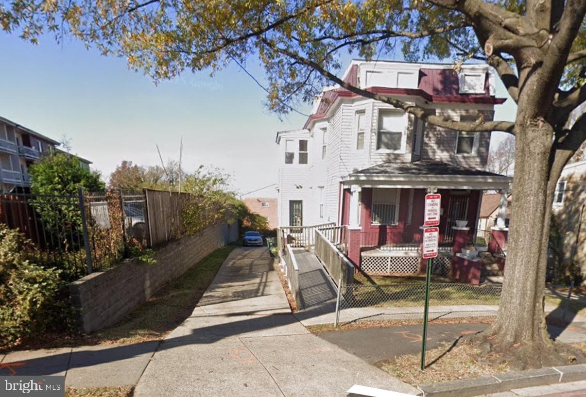 2607 Martin Luther King Jr Avenue SE photo 10