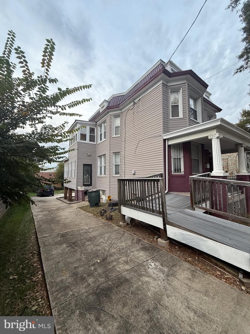 2607 Martin Luther King Jr Avenue SE photo 9