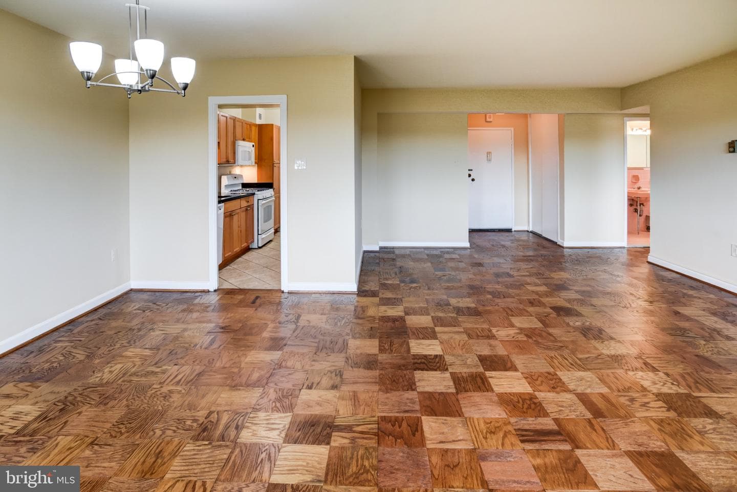 4201 Cathedral Avenue NW #1406e photo 13