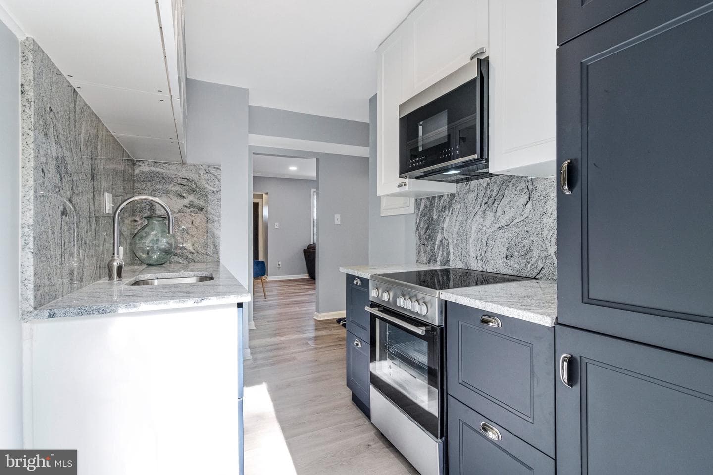 5019 Just Street NE photo 8