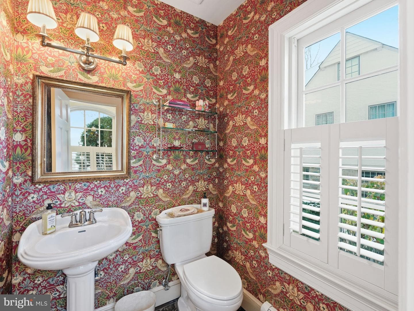 4944 Quebec Street NW photo 7