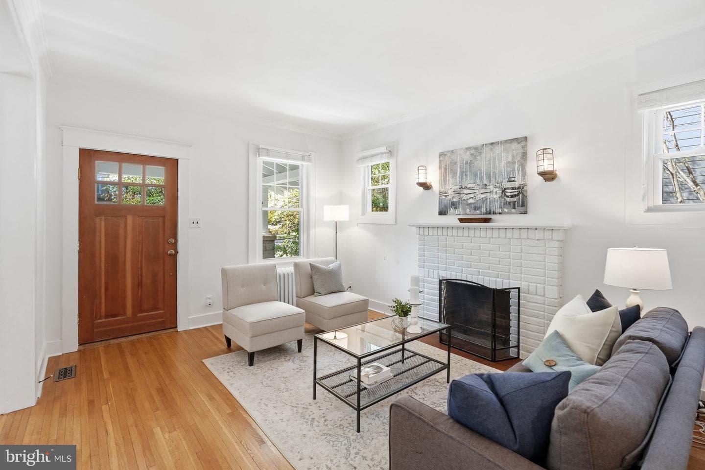 1612 Newton Street NE photo 6