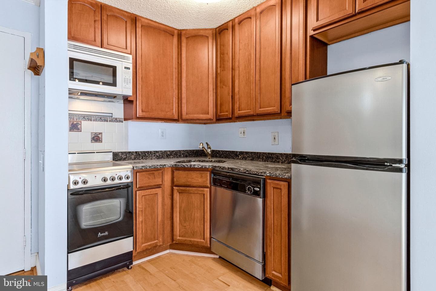1239 Vermont Avenue NW #410 photo 2