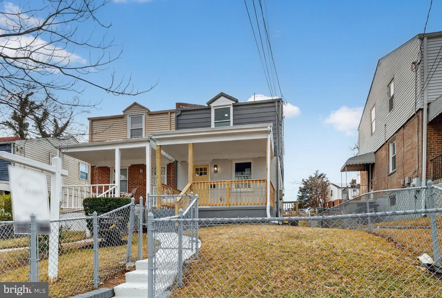 840 Division Avenue NE photo 3