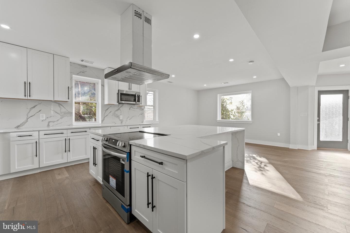 33 Nicholson Street NW photo 21