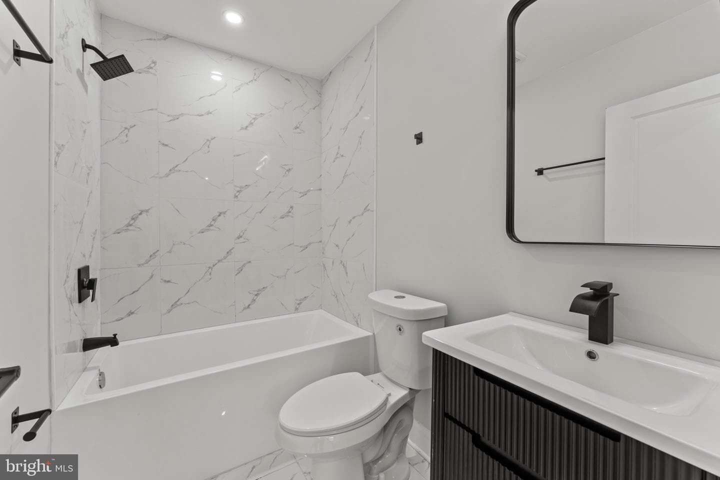 33 Nicholson Street NW photo 48