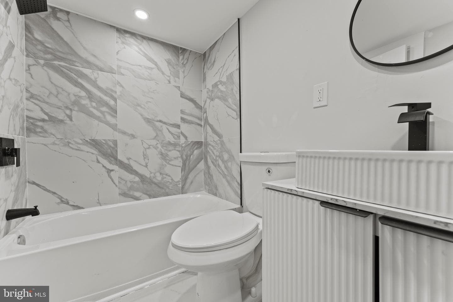 33 Nicholson Street NW photo 68