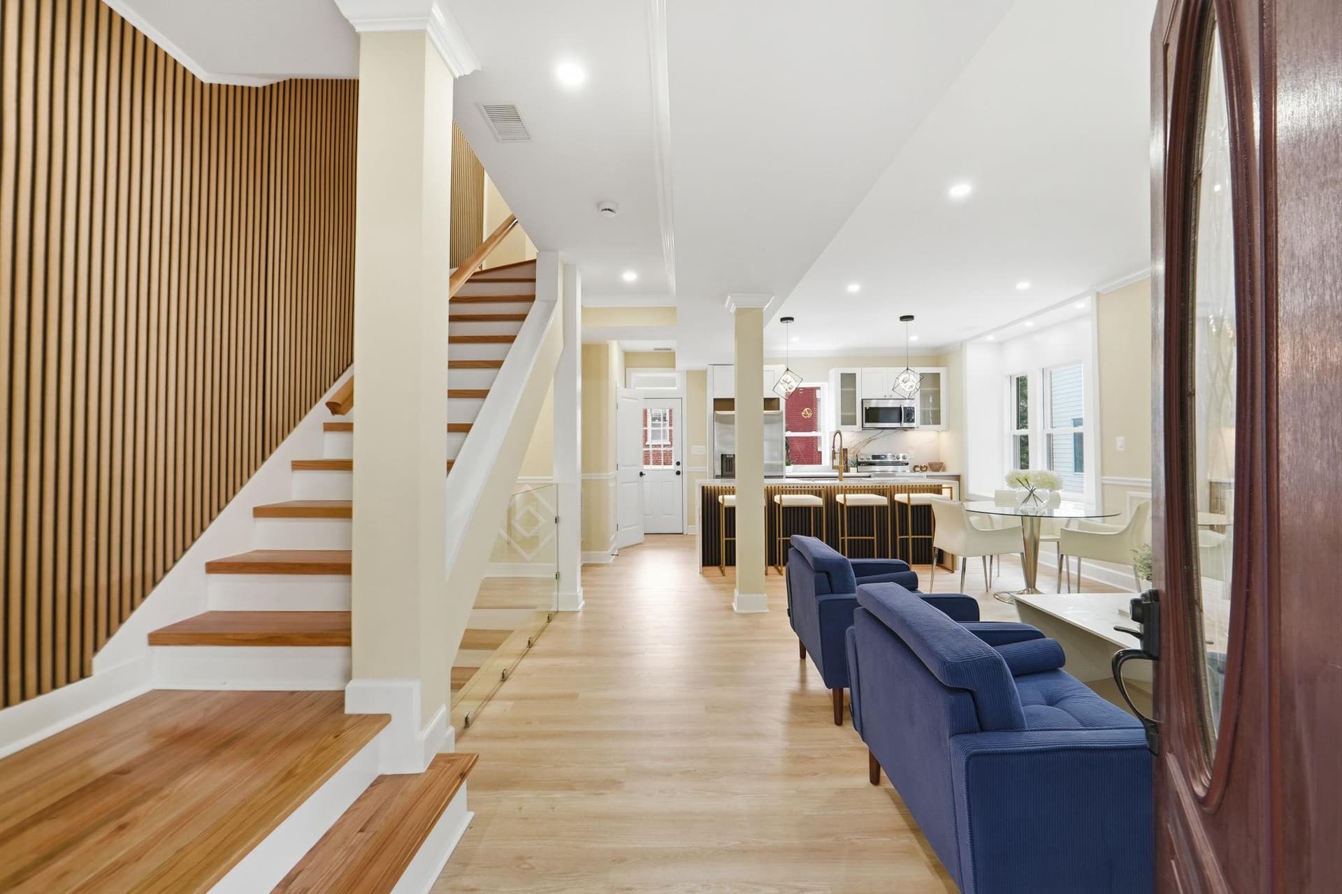518 Columbia Road NW photo 4