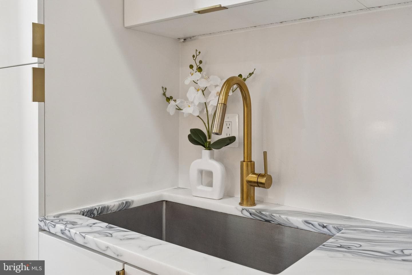 839 Kennedy Street NW #105 photo 6