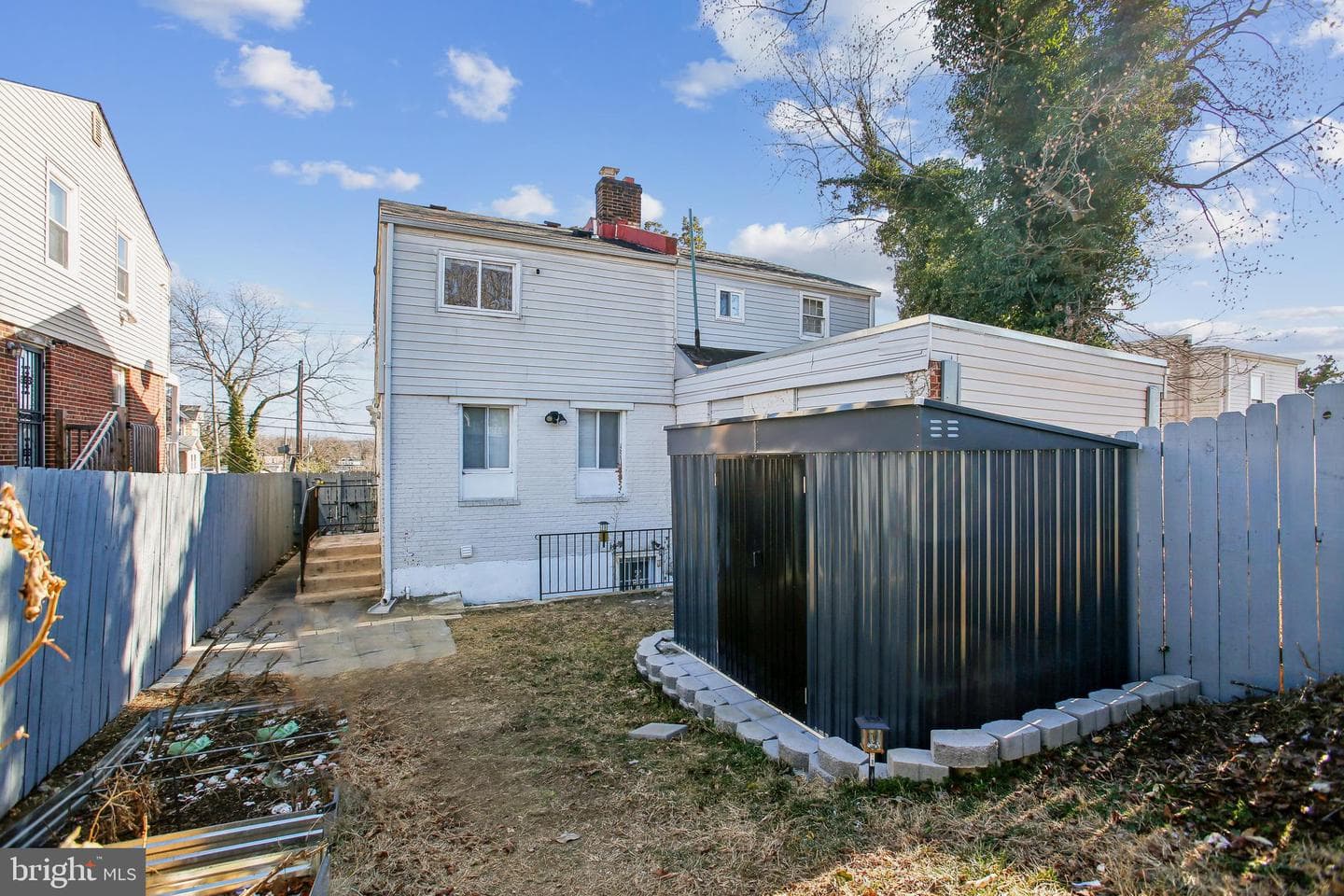 836 Division Avenue NE photo 29