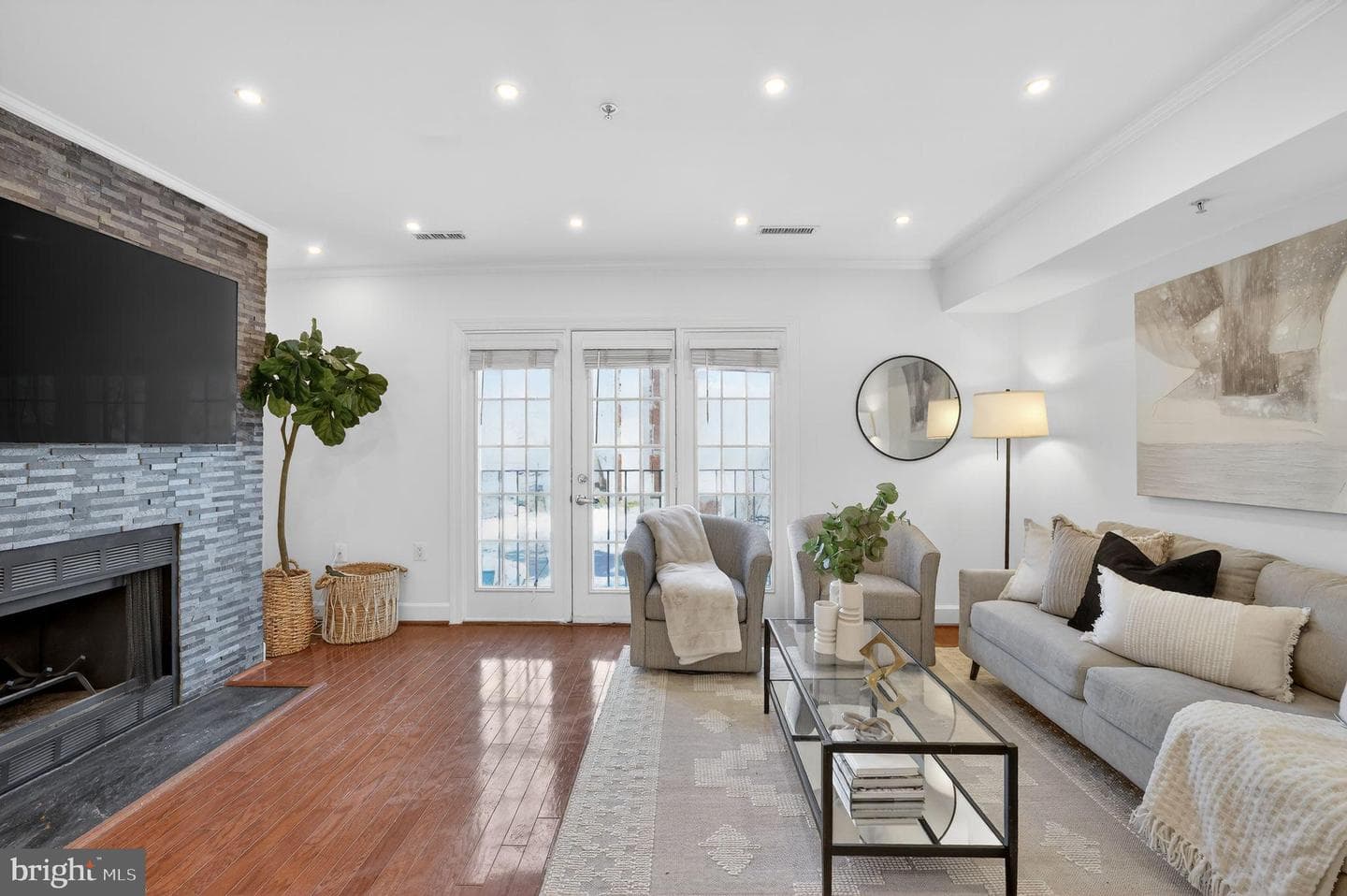 3805 Porter Street NW #201