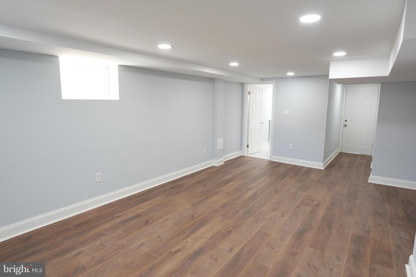 164 Elmira Street SW photo 22