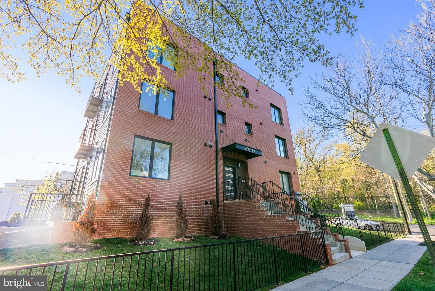 2019 M Street NE #ph9 photo 34