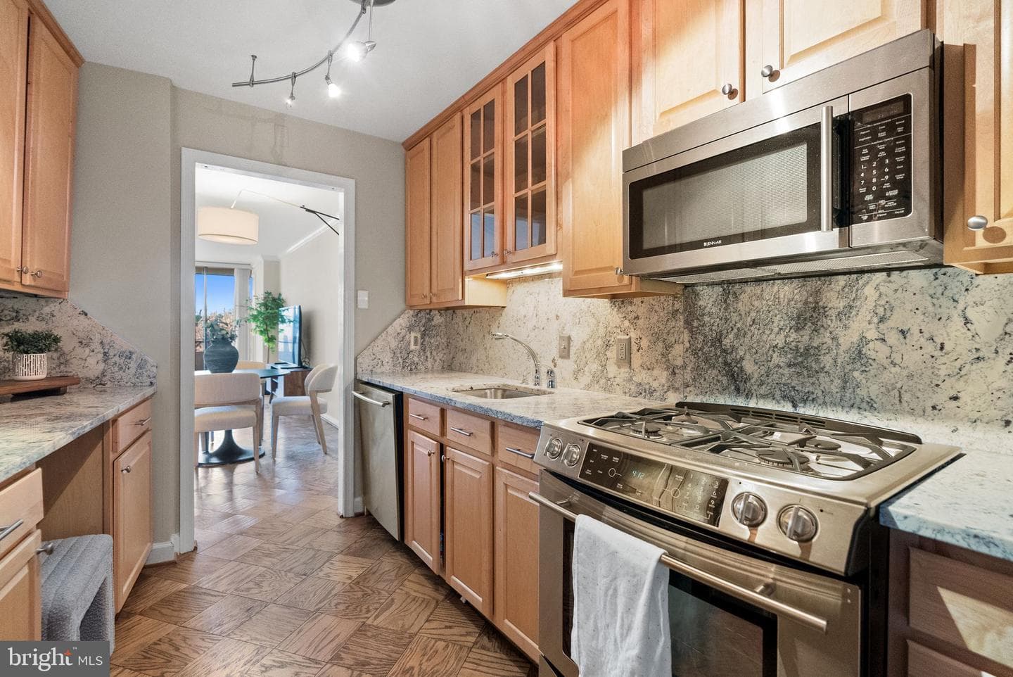 700 New Hampshire Avenue NW #320 photo 15