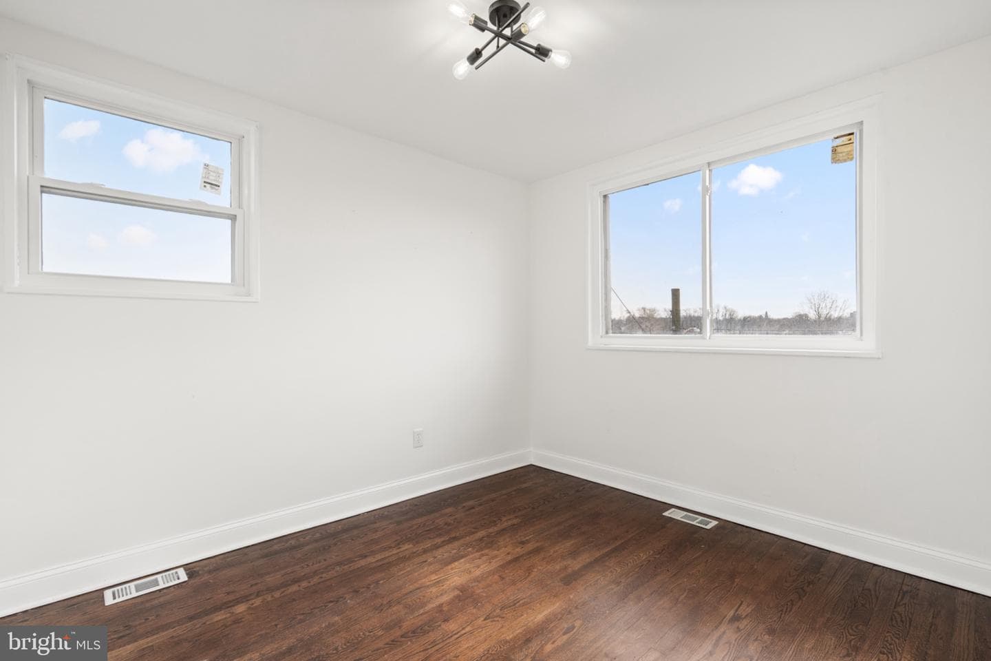 1261 Gallatin Street NE photo 23