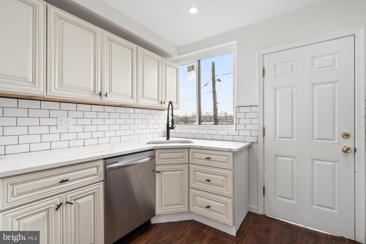 1261 Gallatin Street NE photo 9