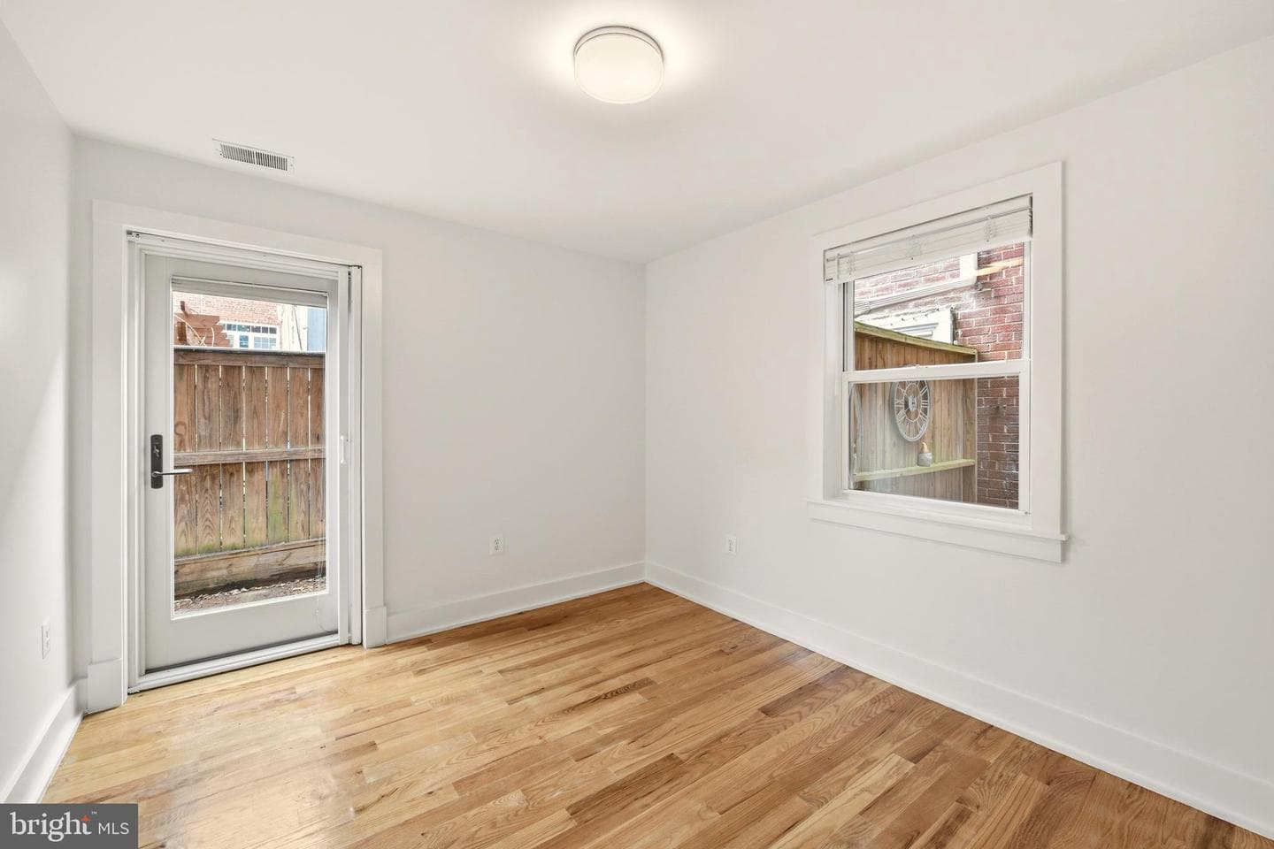 626 Independence Avenue SE #103 photo 38