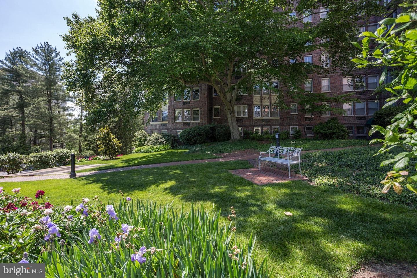 4000 Cathedral Avenue NW #406b photo 32