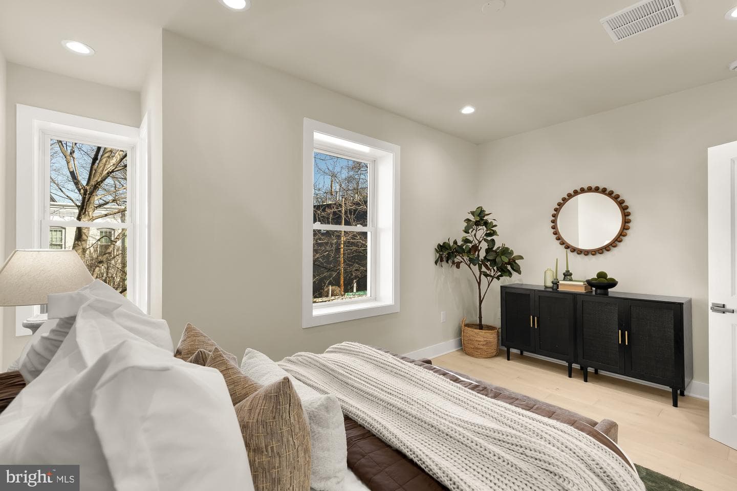 422 Warner Street NW photo 21