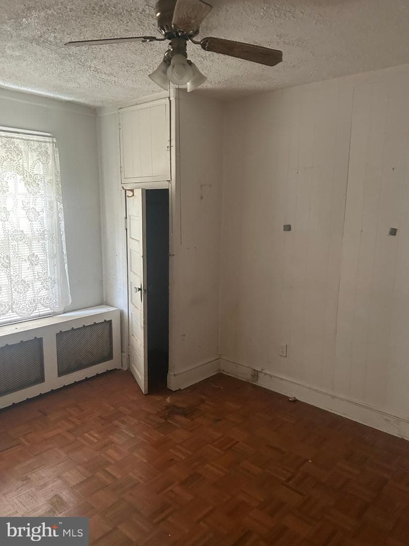 917 47th Place NE photo 6