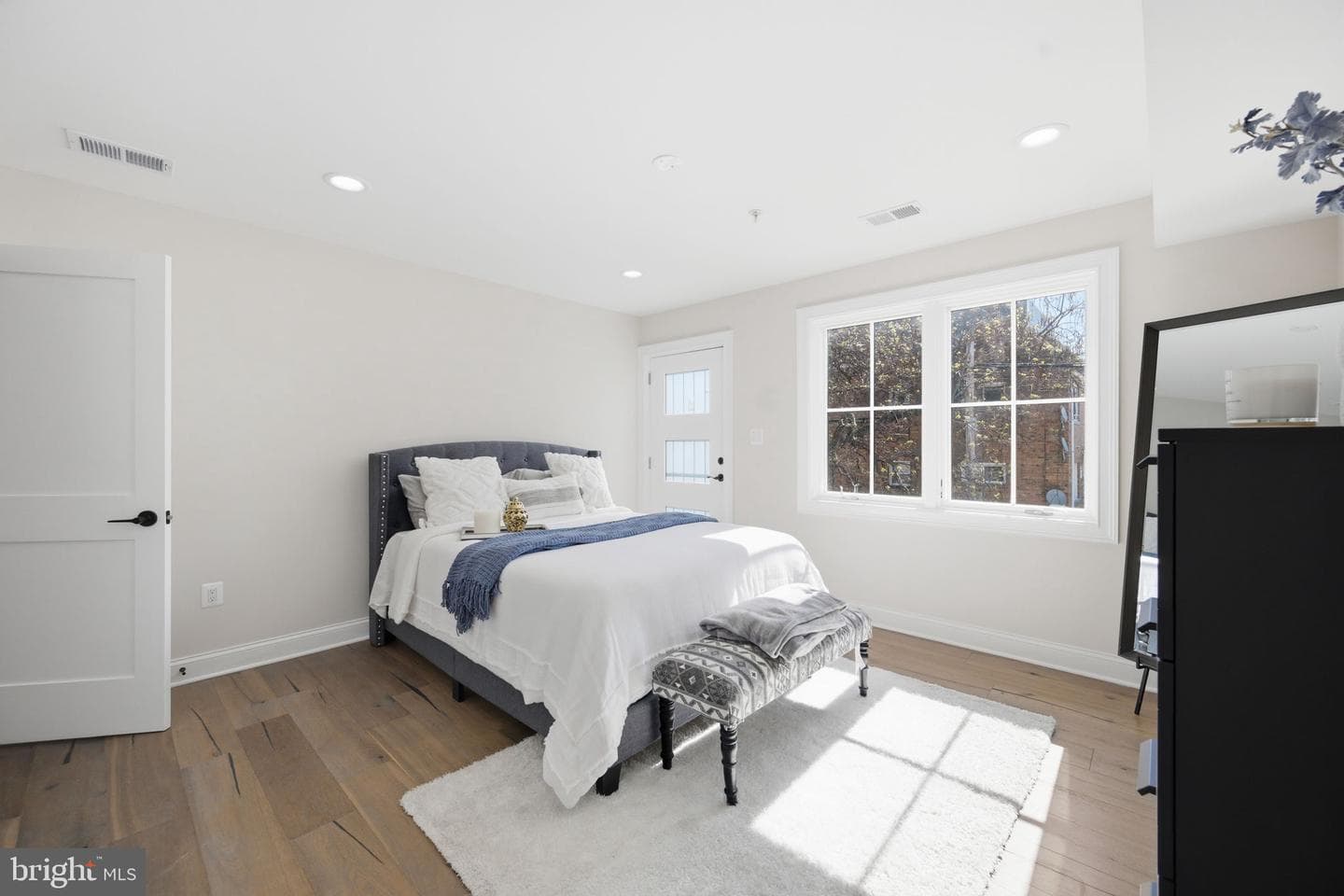 1657 Montello Avenue NE #2 photo 16