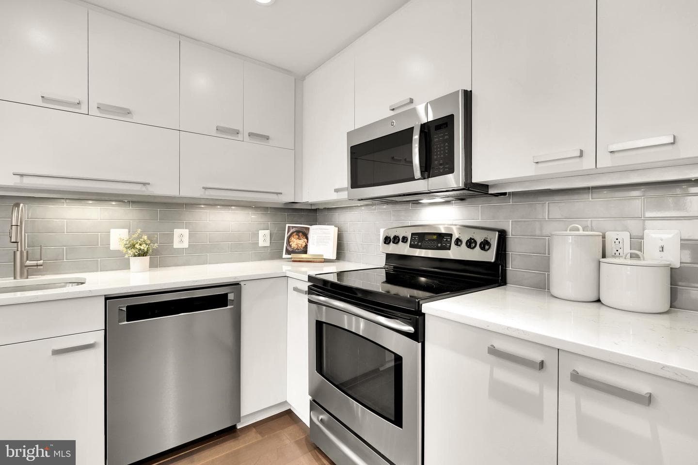 1010 Massachusetts Avenue NW #211 photo 5