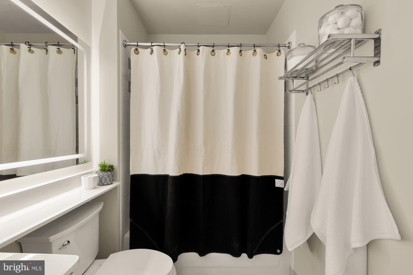 1300 N Street NW #809 photo 10