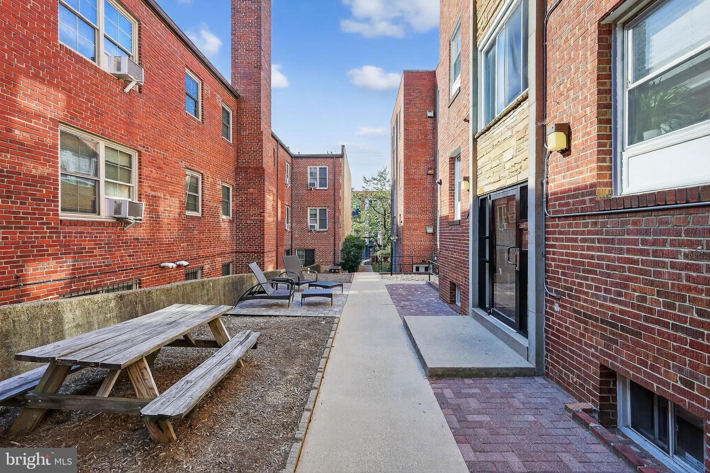 33 Kennedy Street NW #101 photo 24