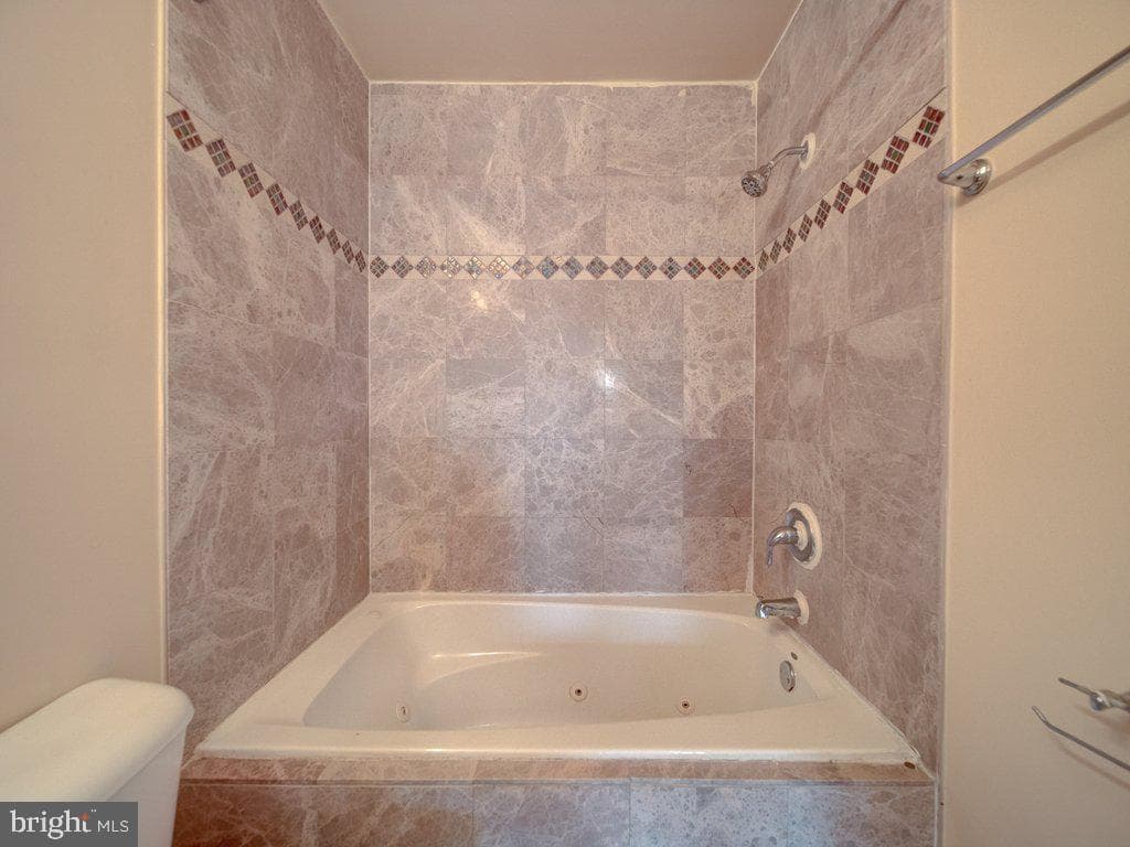 4325 Halley Terrace SE #201 photo 24