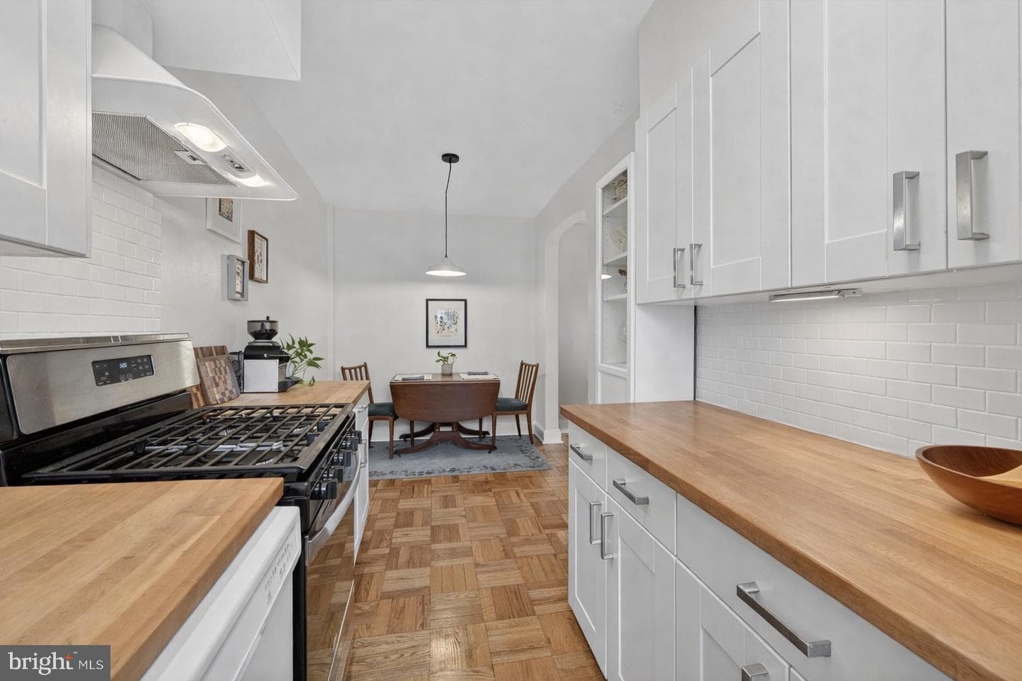 2803 Cortland Place NW #306 photo 8