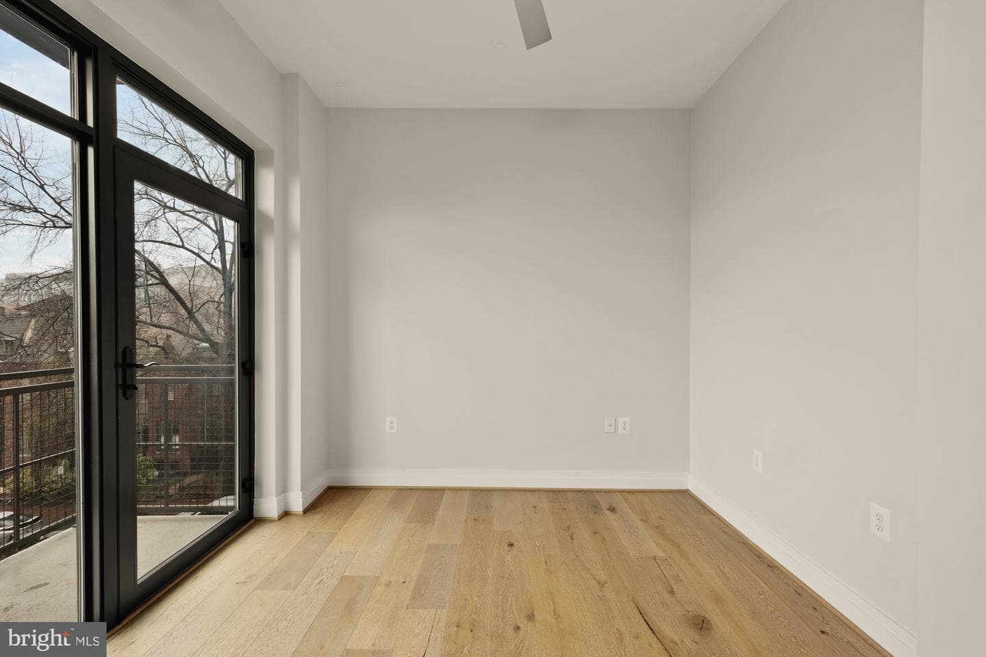 301 H Street NE #305 photo 15
