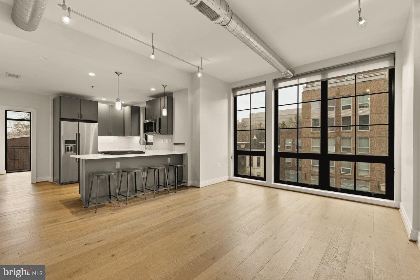 301 H Street NE #305 photo 4