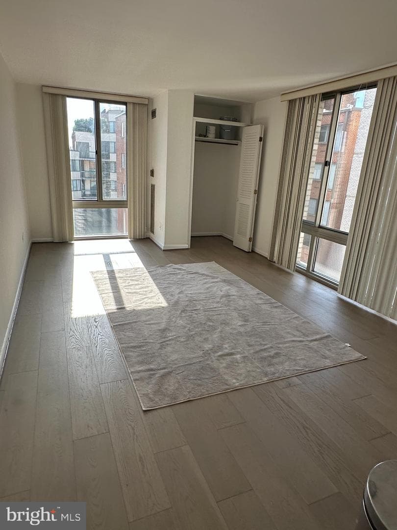 950 25th Street NW #721n photo 9